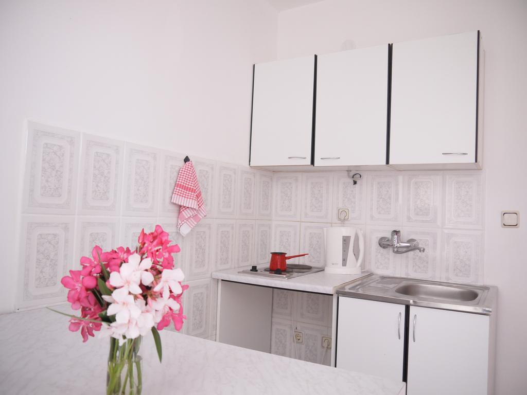 Apartments Villa Relax Петровац Экстерьер фото